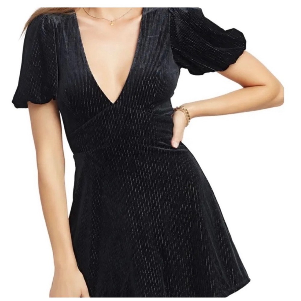 LSPACE Black VelvetRibbed Puff Sleeve Plunge Cutout Back Whimsigoth Mini Dress M